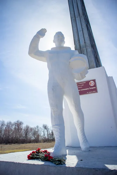  Engels yakınlarındaki Gagarins Anıt Parkı