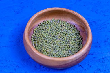 Tahta tabakta yeşil fasulye tohumu 