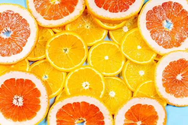 Izolált citrusfélék darabjai a képen — Stock Fotó