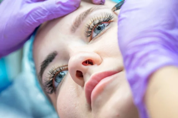 Mikropatenli Kaş Dövmesi, Kalıcı Makyaj Özel İğne Kullanımı, Enjektörler