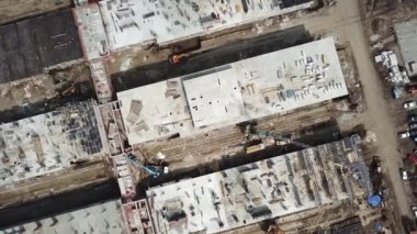 Banliyölerde COVID-19 hastaları için yeni bir enfeksiyon hastanesi inşa ediliyor.