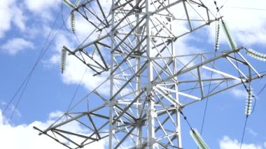 Düşük açıyla çekilen elektrik direğinin döngüsü, 