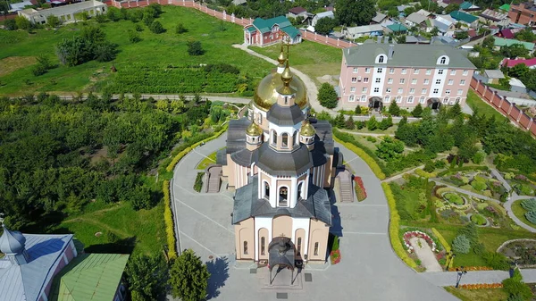 St. Alexievsky Temple and the Temple of Smolensk Mother of God, — Fotografia de Stock