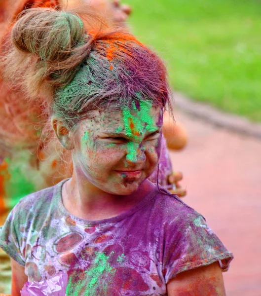 Moskva Rusko Července 2018 Házení Barva Holi Festival Barev Šťastní — Stock fotografie