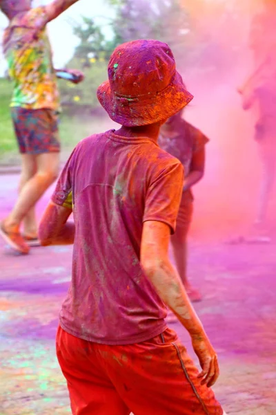 Moskva Rusko Července 2018 Házení Barva Holi Festival Barev Šťastní — Stock fotografie