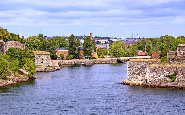 Bastioner av finska fästningen Sveaborg i Helsingfors, Finland — Stockfoto