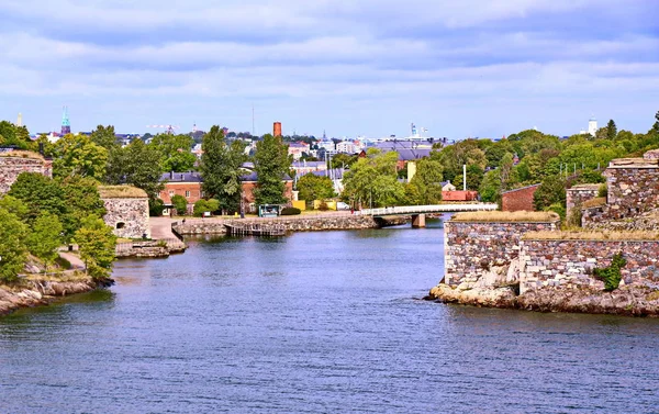 Bastioner av finska fästningen Sveaborg i Helsingfors, Finland — Stockfoto