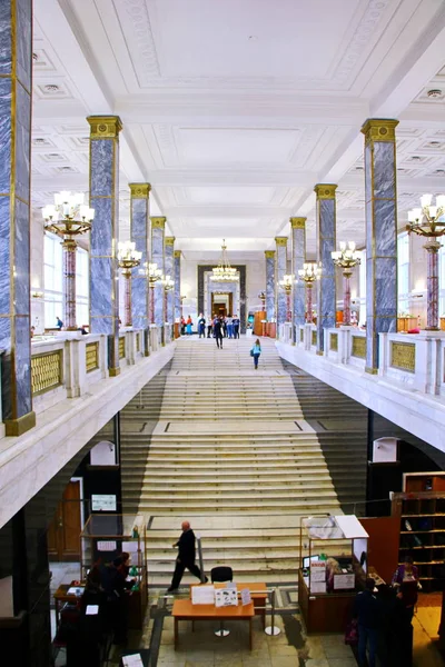 Moskou, Rusland - 21 November, 2018: De openbare hal van de Russische Staatsbibliotheek Rechtenvrije Stockfoto's