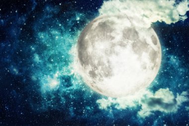 Gece gökyüzünde yıldızlar ve dolunay ile. Nasa tarafından döşenmiş bu görüntü unsurları