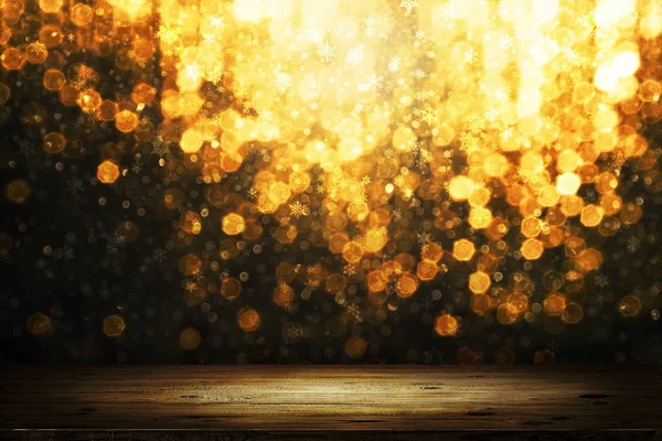 Рождественский Золотой Боке Снежинками Деревянным Столом — стоковое фото