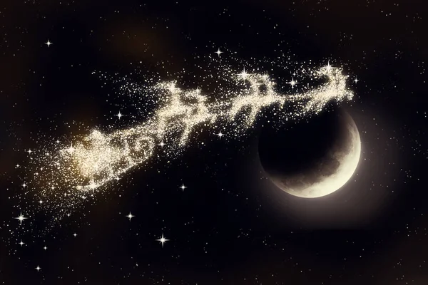 Santa Leci Nocnym Niebie Przez Światło Księżyca Wesołych Świąt Szczęśliwy — Zdjęcie stockowe
