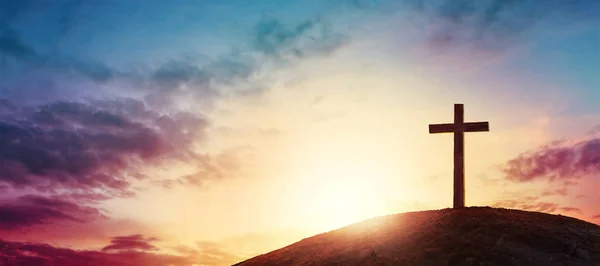 Krzyż Sylwetki Tle Zachodu Słońca Kalwarii Koncepcja Wielkanocna — Zdjęcie stockowe