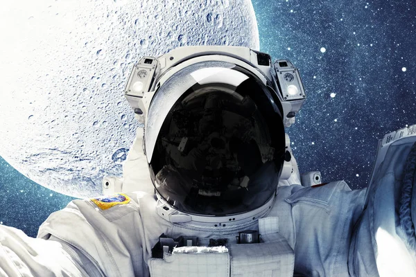 Astronaut Über Dem Mond Weltraum Elemente Dieses Bildes Von Der — Stockfoto