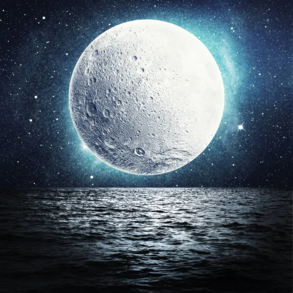 Luna Sobre Superficie Del Mar Con Reflejo Elementos Esta Imagen —  Fotos de Stock