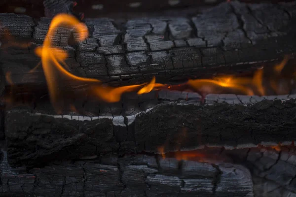 Rozżarzonych Węglach Ognia — Zdjęcie stockowe