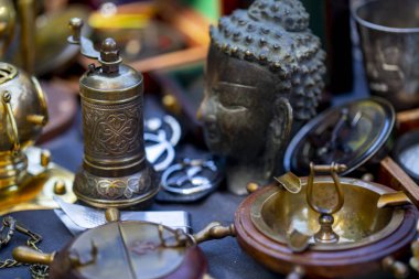 çeşitli retro ihtiyarlar bit pazarı
