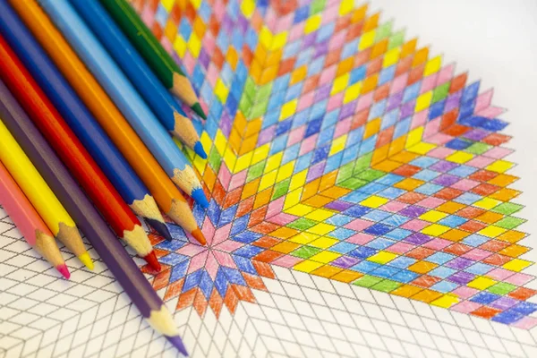 Dessin Mandala Avec Crayons Couleur Sur Modèle Dessin — Photo