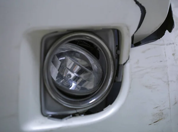 Złamane Reflektorów Samochód Wypadku — Zdjęcie stockowe