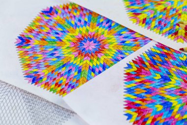 resmi enerji ile doldurma mandala yaratıcı çizim, rahatlama ve stres kabartma,