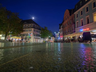 Almanya 'nın Lorrach şehrinin geceleri manzarası