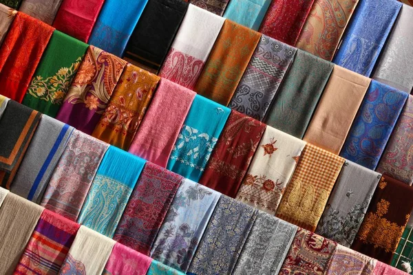 Marché Mode Dubaï Magasin Écharpes Moyen Orient Pashmina — Photo