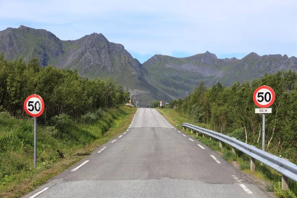 Norwegen Straße Tempolimit Erhabene Landschaft Arktische Insel Austvagoya — Stockfoto