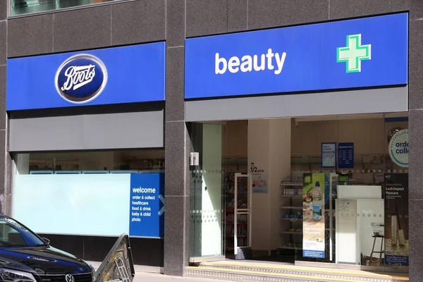 London July 2016 Boots Pharmacy Shop London Boots Pharmaceutical Retailer — Stock Photo, Image