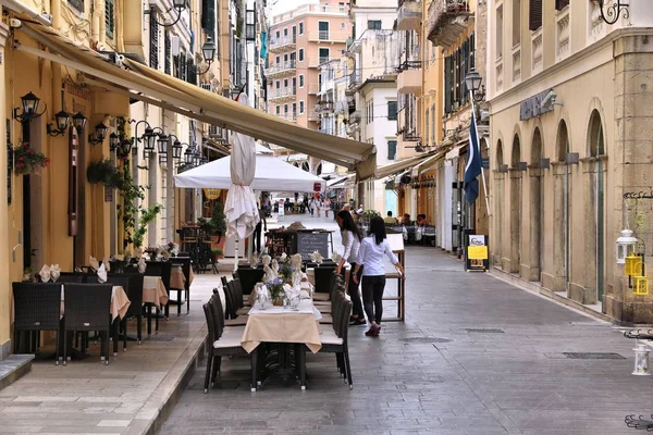 Corfu Yunanistan Haziran 2016 Nsanlar Corfu Town Yunanistan Ziyaret Edin — Stok fotoğraf