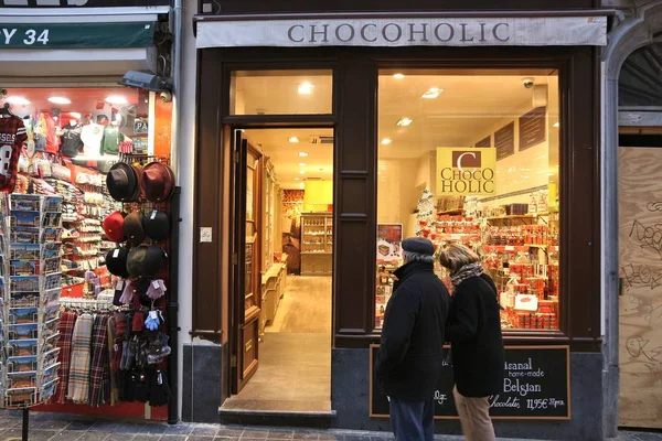 Bryssel Belgien November 2016 Människor Går Belgisk Choklad Butik Chocoholic — Stockfoto