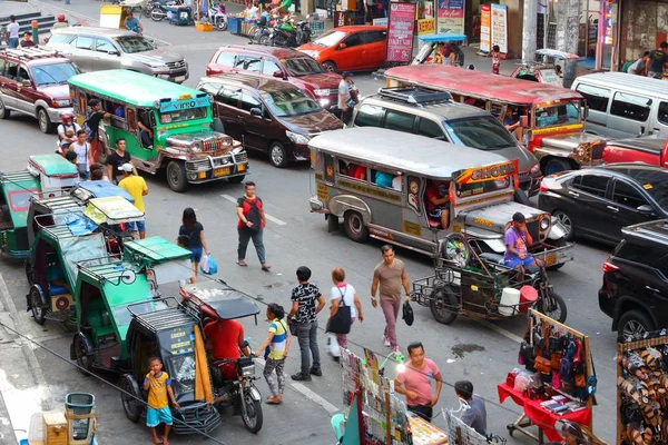 Manila Philippines November 2017 People Drive Heavy Traffic Manila Philippines — Stock Photo, Image