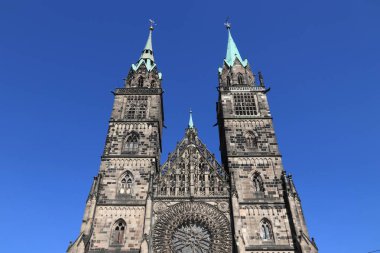 Nürnberg şehir Almanya (orta Franconia bölgesi). St. Lorenz (Saint Lawrence) Kilisesi. Ortaçağ Simgesel Yapı.
