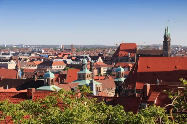 Norimberk Německo Staré Město Střechy Kostelní Věže — Stock fotografie