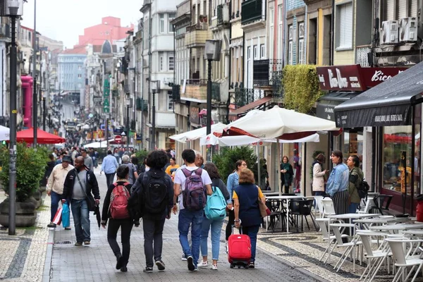 Порто Португаль Мая 2018 Года Туристы Посещают Торговую Улицу Rua — стоковое фото