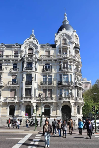 马德里 西班牙 2012年10月22日 人们访问卡萨 Gallardo 在马德里 马德里是一个受欢迎的旅游目的地与390万估计每年访客 正式数据 — 图库照片