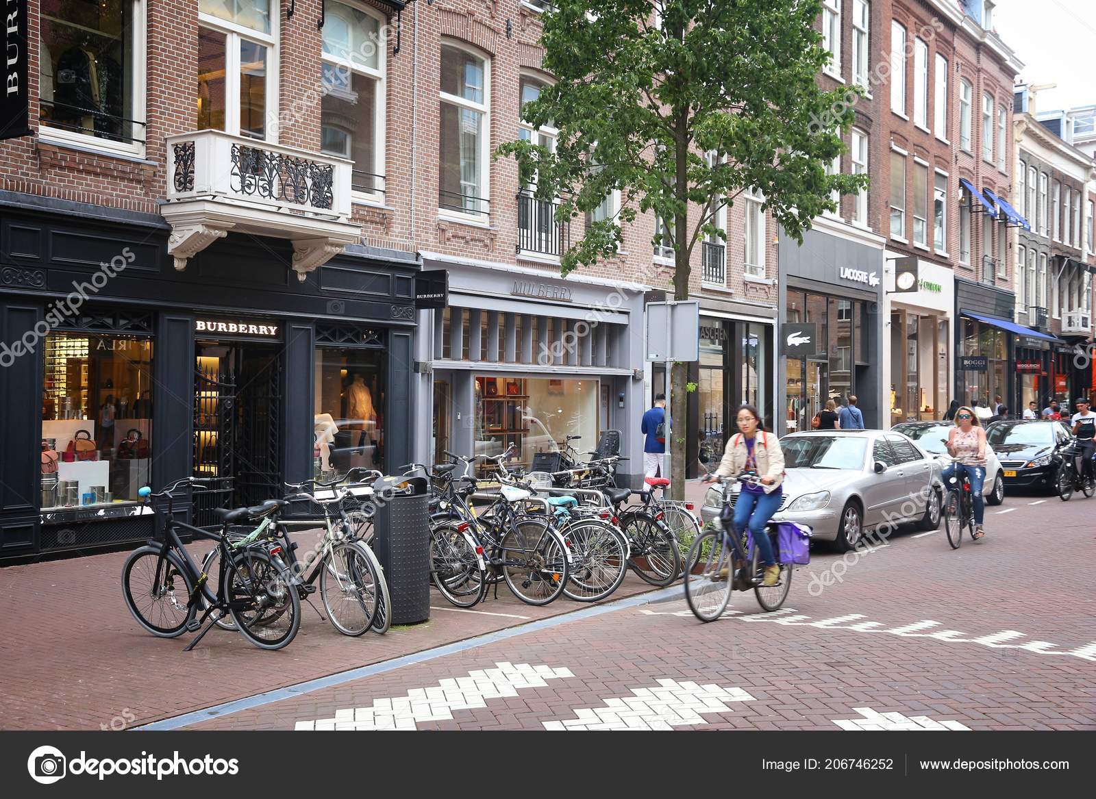 Netherlands July 2017 People Visit Hooftstraat Amsterdam Cornelis – Stock Editorial Photo tupungato #206746252