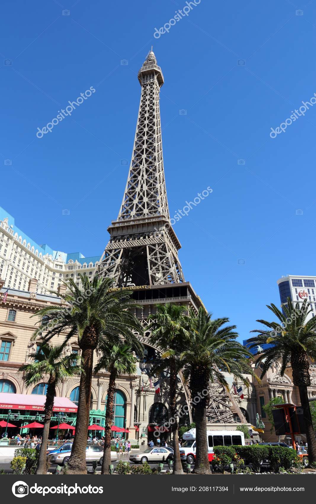 Las Vegas Usa April 2014 People Visit Paris Las Vegas