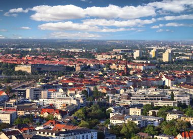 (Devlet Sachsen) Almanya'da Leipzig şehir. Cityscape Zentrum, Neustadt ve Neuschoenefeld ilçe ile.