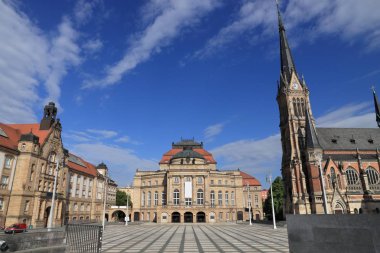 Chemnitz şehir Almanya (Saksonya eyalet). Theaterplatz - tiyatro kare.