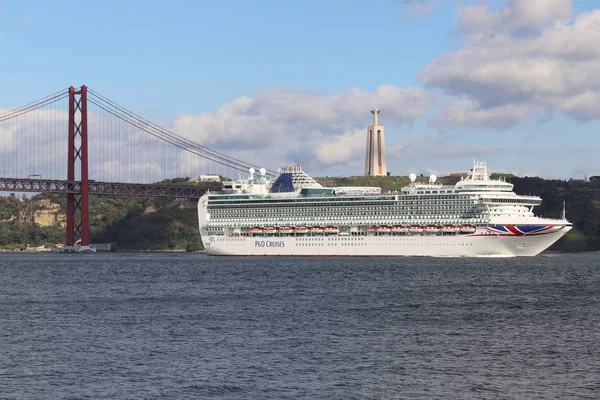 Lisbonne Portugal Juin 2018 Cruises Ventura Cruise Ship Visits Lisbon — Photo