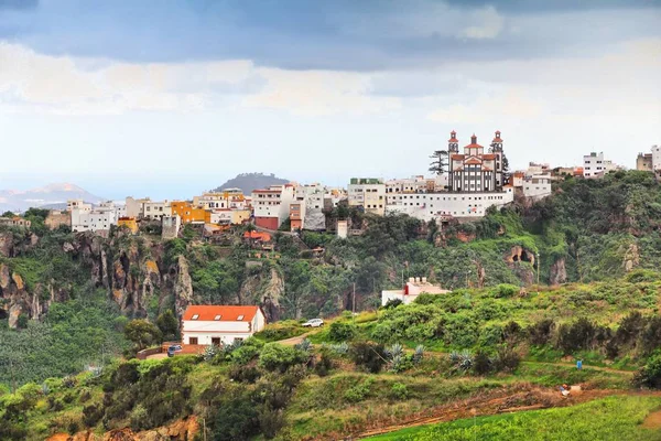 Moyo Gran Canaria Clifftop Panorama Města Kostelem — Stock fotografie