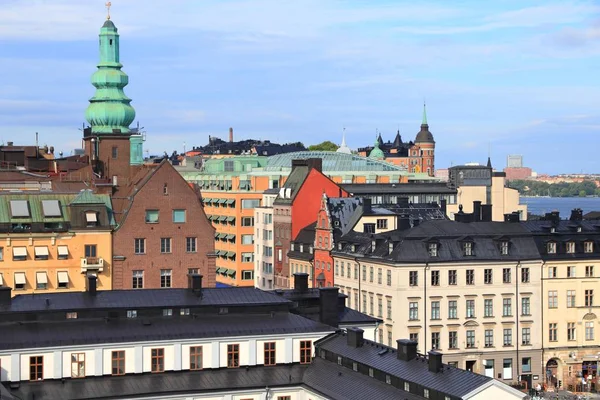 瑞典斯德哥尔摩市索德马尔姆岛的天际线 — 图库照片