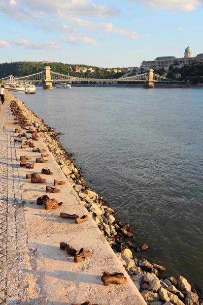 Budapešť Maďarsko Nábřeží Řeky Dunaj Západu Slunce Světlo — Stock fotografie