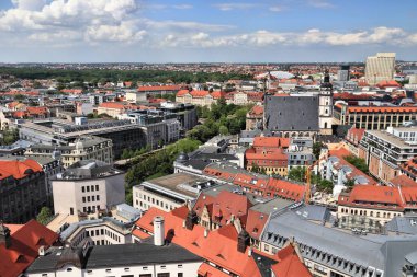 Leipzig, Almanya hava görünümünü. Cityscape Zentrum bölge ile.