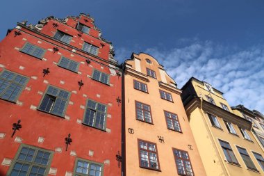İsveç 'te Stockholm şehrinin silueti. Stortorget Square Mimarisi Eski Şehir 'de.