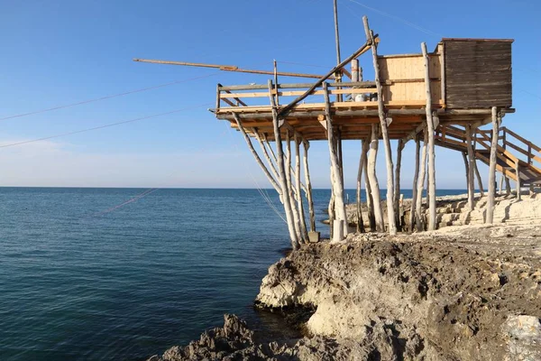 Struttura Trabucco Tradizionale Costruzione Pesca Legno Nella Penisola Del Gargano — Foto Stock