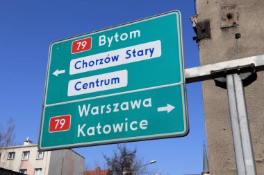 Polonya - Varşova (Warszawa), Katowice ve Bytom yolları yön işareti.