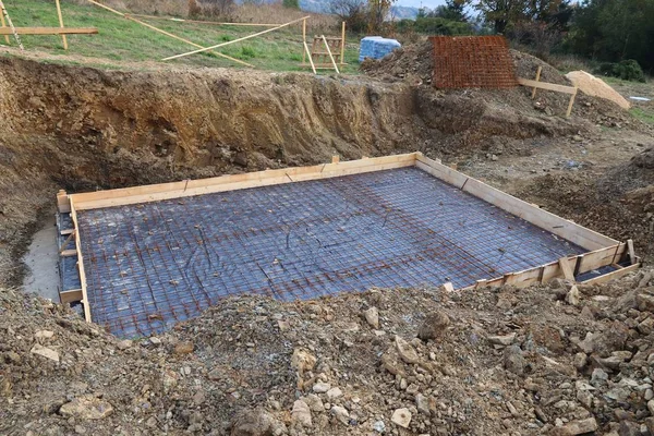 Mountain Home Construction Leveled Ground Prepared Reinforced Concrete Foundation — Stock Photo, Image