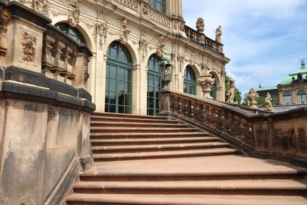 Dresden Tyskland Landmark Zwingerpalatset Ornament Barock Stil — Stockfoto