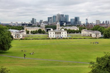 Londra, İngiltere - 8 Temmuz 2016: Görünümünde Canary Wharf Greenwich, Londra, İngiltere. Londra 274,800 nüfusa sahip parçasıdır: Royal Borough of Greenwich.