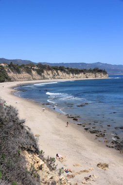 Malibu, Amerika Birleşik Devletleri - 6 Nisan 2014: İnsanlar noktası Dume devlet Beach Malibu, Kaliforniya yakınındaki ziyaret edin. California devlet Park sistemi devlet plajlar da dahil olmak üzere 280 özelliklerini yönetir.